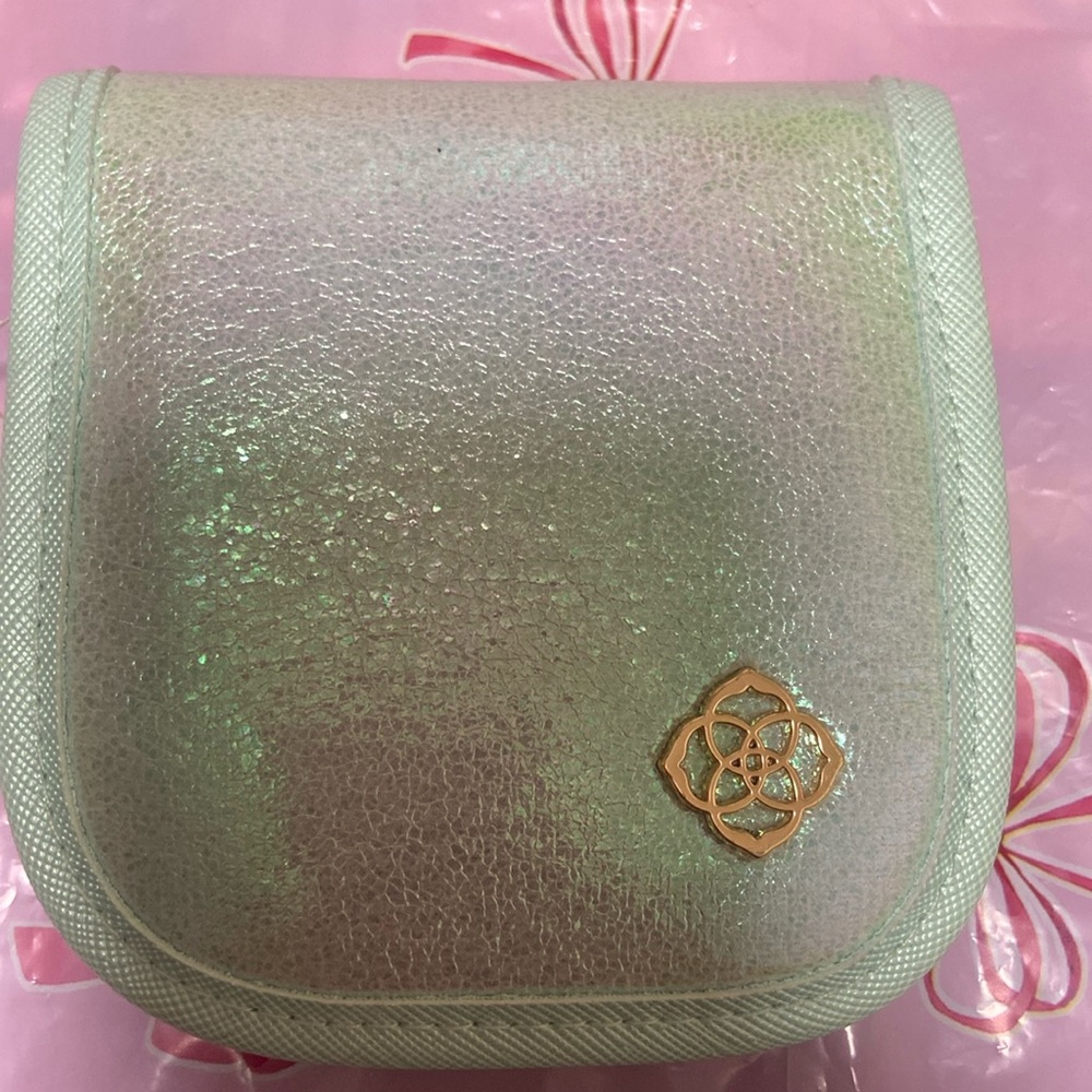 Kendra Scott jewelry travel case